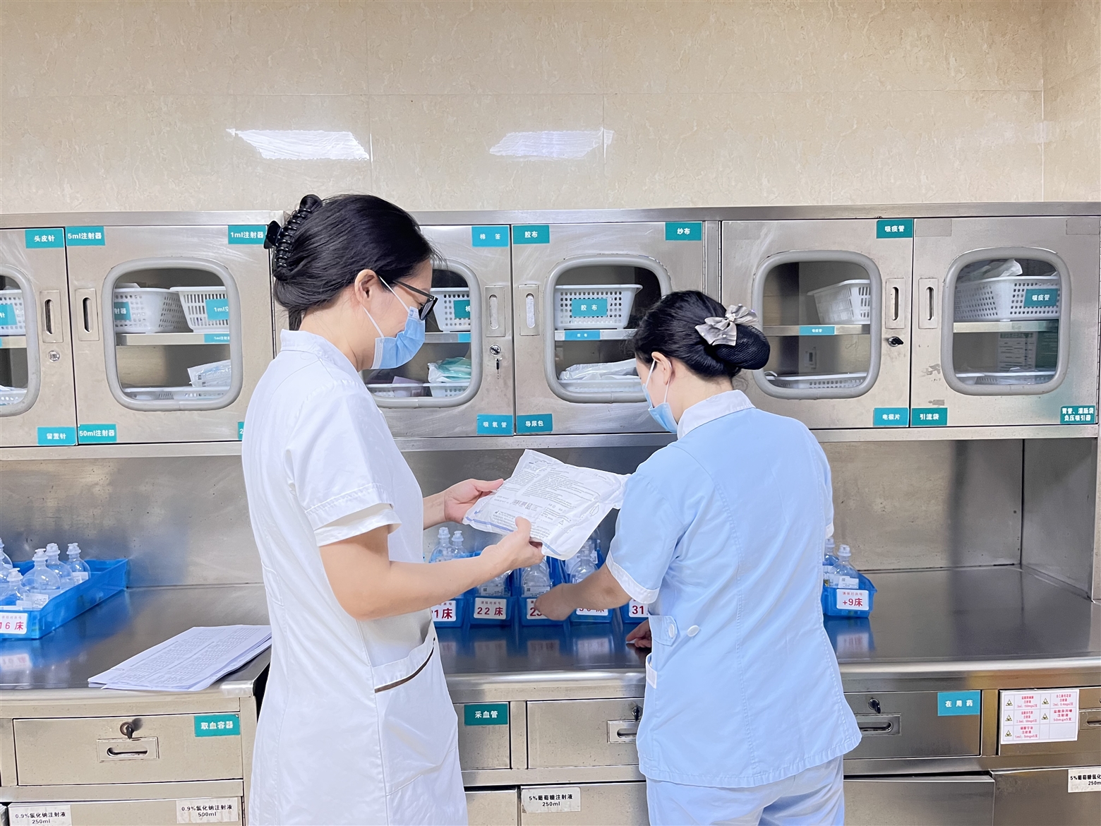 强化耗材精益管理 保障群众用械安全——富顺县晨光医院开展医用耗材专项检查