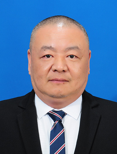 主管药师李锦川